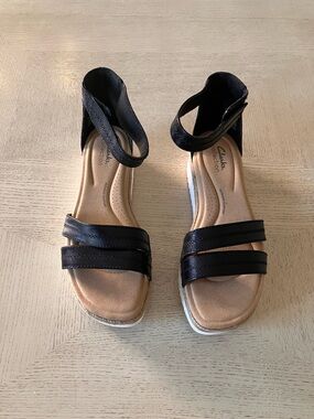 Clarks Lana Glide Black Leather Ankle Strap Platform Sandals Size 9